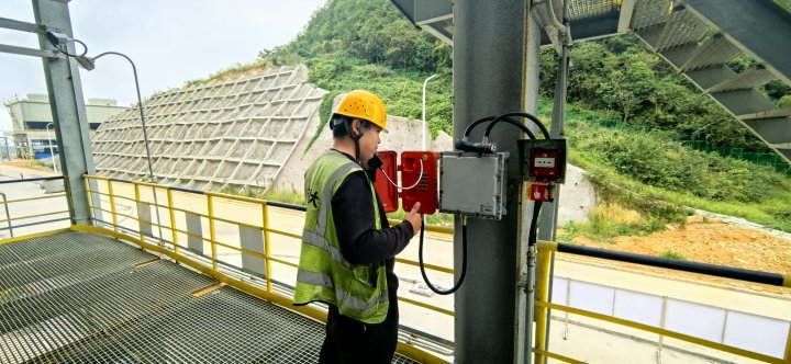 What Powers Oil & Gas Facilities to Stay Connected?