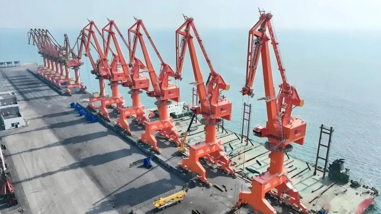 Heavy Machinery Zones (Cranes) Project Background